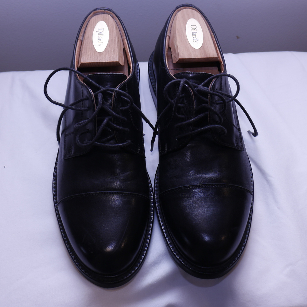 Johnston and Murphy Black Dress Shoe Size 9.5